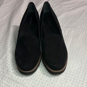 Vionic Women's Classic Black Loafers
